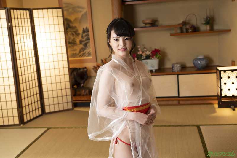 Refined Adult Healing Inn - A slender, fair-skinned beauty provides hospitality with her special talents[Origin]