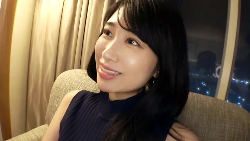 Luxury TV 1675 [Model-Level Slender Body Craving Men] A Passionate, Intense Sex Scene with an Insatiable Married Woman! All Her Desired Acts and Dirty Talk Finally Released as She Immerses Herself in Pleasure!