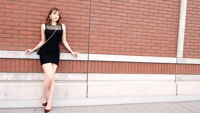 LuxuryTV 1787 - For a true professional, even effort is an impurity. A current runway model with a naturally tall, slender physique and refined features shows her other side. Actively seeking stimulation, she displays uninhibited expressions while experiencing intense sensations. Her shapely posterior moves vigorously with each passionate movement.