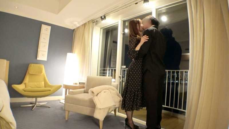 ラグジュTV 1826 非現実に溺れるGカップ声優・さおり30歳 見られるスリルに昂ぶり、窓辺で蕩けるように理性を脱ぎ捨てる夜。立ち乳首を甘く舐められ、濃厚セックスの快感に溶けていく