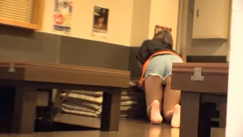 100% Real! Surprise Interview with the Rumored Beautiful Amateur Waitress => AV Negotiation! Target.3 Beer Girl from Kagawa Izakaya! A Special Reward from the Penis Server!? In North Senju