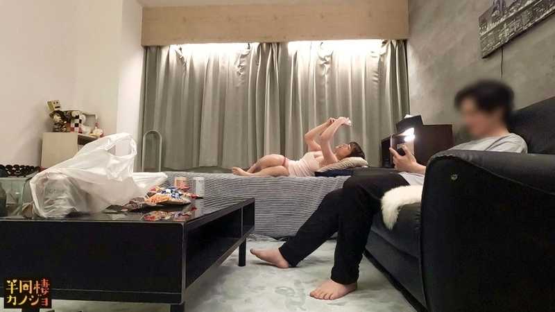 Relaxing at home with my G-cup girlfriend in the morning, enjoying intimate moments together. She shows expressions only for me - her smile, her pleasure. Want to experience the happiest time of life, living together with a busty lover? From evening pleasure to morning passion. A secret couple's private life.