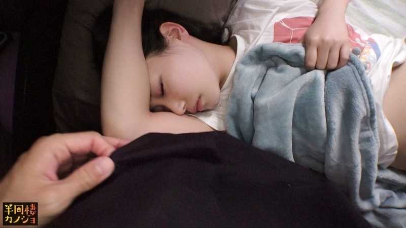 My G-cup girlfriend relaxing at home in Kansai dialect, we devour each other while she's wearing no bra in her loungewear. The smile, lustful face, and orgasmic expression she shows only to me... Friday night when she uses her loving paizuri and supreme fellatio to drain a week's worth of accumulated semen, and Saturday morning when I insert my morning erection into her lover's vagina and make her climax repeatedly. Secret couple's sex tape submission - my semi-cohabiting girlfriend