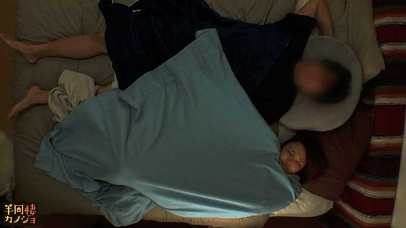 New series featuring a relaxed girlfriend without a bra at home, indulging in intimacy while wearing casual clothes with a bare face. The smile, feminine expressions, and pleasure expressions she shows only to me... Would you like to experience the best intimate and romantic time between just the two of us from Friday night to Saturday morning? Secret couple's private recording, semi-cohabiting girlfriend