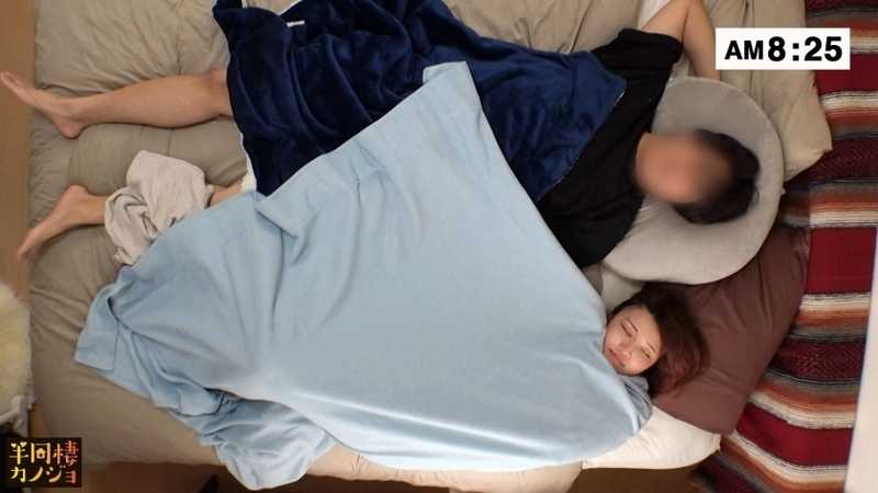 New series featuring a relaxed girlfriend without a bra at home, indulging in intimacy while wearing casual clothes with a bare face. The smile, feminine expressions, and pleasure expressions she shows only to me... Would you like to experience the best intimate and romantic time between just the two of us from Friday night to Saturday morning? Secret couple's private recording, semi-cohabiting girlfriend