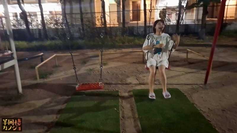 New series featuring a relaxed girlfriend without a bra at home, indulging in intimacy while wearing casual clothes with a bare face. The smile, feminine expressions, and pleasure expressions she shows only to me... Would you like to experience the best intimate and romantic time between just the two of us from Friday night to Saturday morning? Secret couple's private recording, semi-cohabiting girlfriend