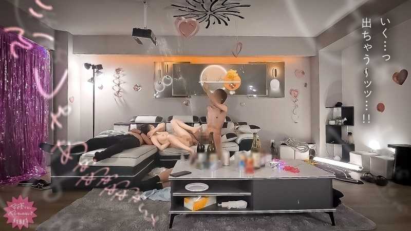 潮も声もダダ漏れだけどバレずにイケますか？？ww「ずっと気になってたの…♪思い出にヤって動画も撮ろ///」来週で辞めちゃうバ友が俺にメロつくド変態でしたwしっかり者の美少女がどエロく豹変wwドスケベ顔晒しながらガクガク爆潮ブッ飛び絶頂！！ww