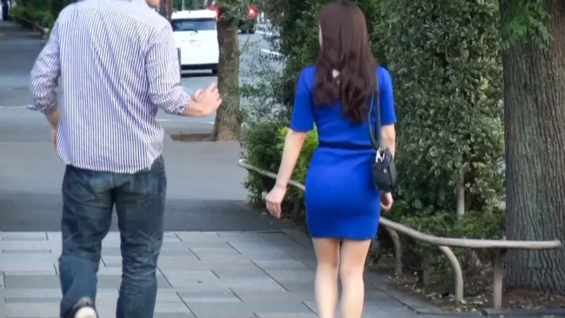 Picking up a celebrity housewife on the street for home AV filming! ⇒ Creampie sex! celeb.42 Plump nipples with beautiful areolas, bouncy G-cup breasts! Plenty of baby-making juice in return for this treasure body! in Hiroo, Shibuya