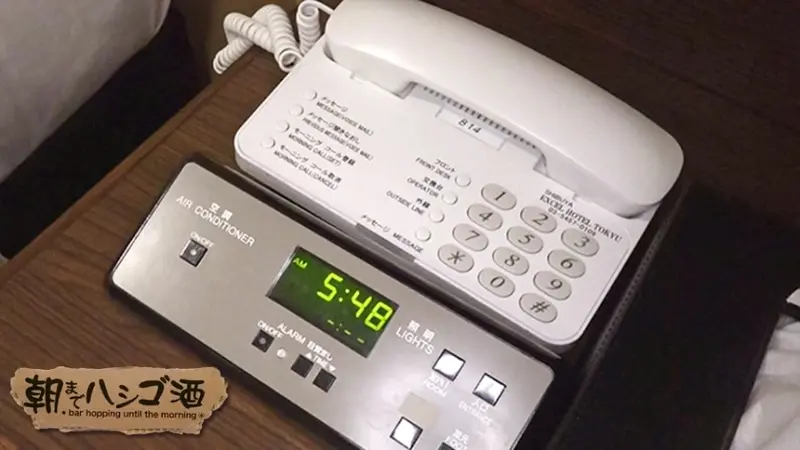 Super erotic returnee!!! A brilliant yet secretly lustful gal who learned both English and group sex in America! Even after friends left, she stayed at the hotel with her American-style mindset!!! While everyone fell asleep, her erotic acts gradually escalated, and the staff pretending to sleep had actually been rock hard the whole time!!! - Bar Hopping Until Dawn 10 in Shibuya Station Area