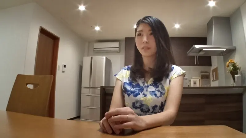 Picking Up a Celebrity Wife on the Street for Home AV Filming! ⇒ Creampie Sex! Celeb.67 - A beautiful, elegant wife troubled by sexless marriage with her husband is interested in affairs! Though seemingly well-guarded, once play begins she becomes absorbed in sex with the male actor!! After exposing her lewd side, it ends with a creampie finish!!! Location: Nakano Ward[Origin]