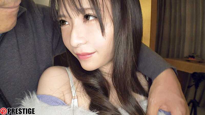 I love older men - Three intimate sessions with an exceptionally beautiful girl - Nono Yura