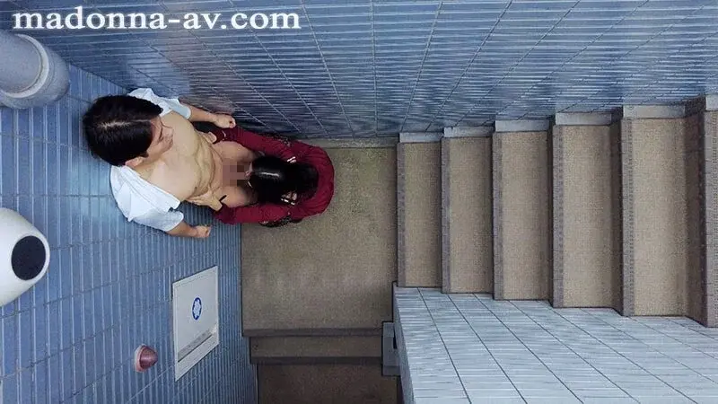 Madonna Exclusive Shock! True Sadist Sumire Mizukawa Makes M-type Men Melt Body and Soul with Deep, Rich Kisses and Edging Creampies for Infinite Orgasms