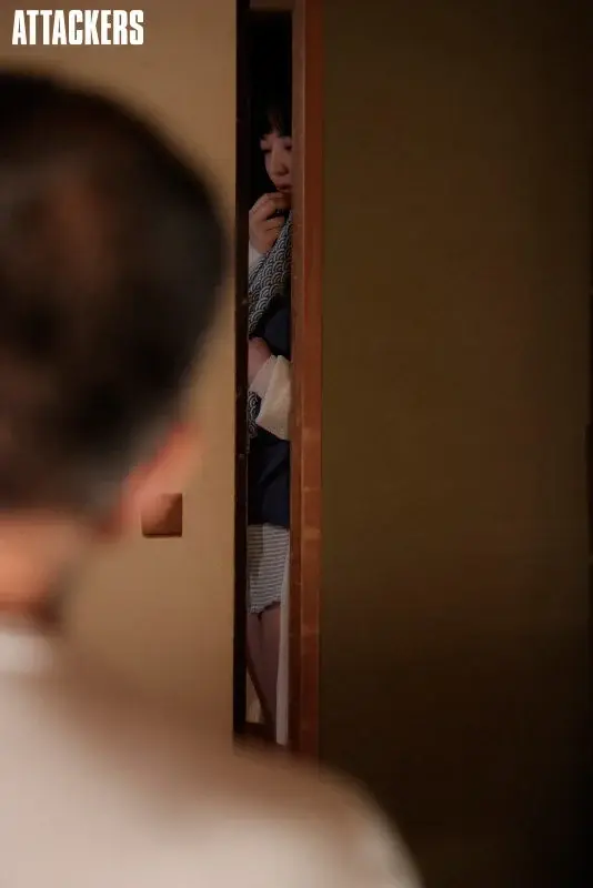 I Caught My Stepfather Masturbating - Tsubaki Sannomiya[Origin]