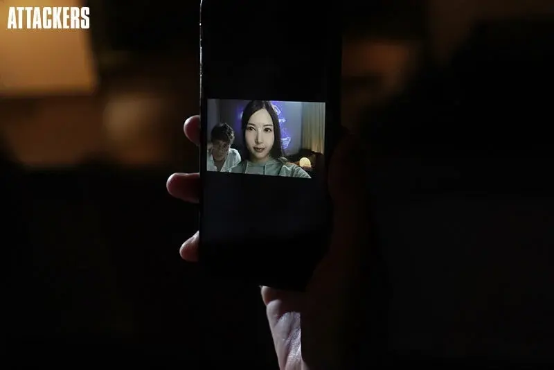 Single Life NTR - My wife called me saying, 'I'm being creampied by your boss every day.' - Miyu Shiratamine[Origin]