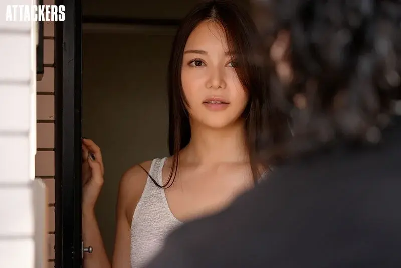 Story of Having Wild Sex with an Older Woman Who Moved into My House - Miu Shiratake[Origin]