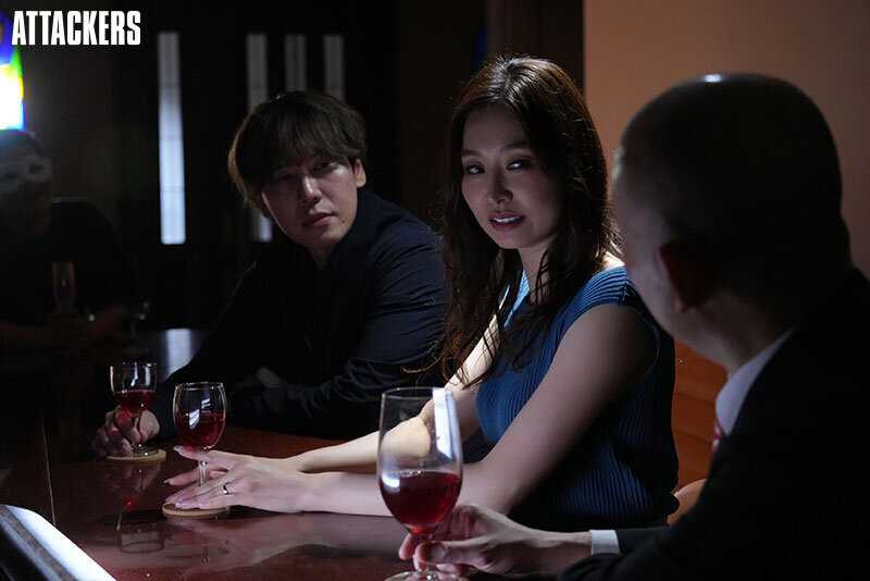 Masked Party: A Married Woman's Infidelity - Ayaharu Natsume