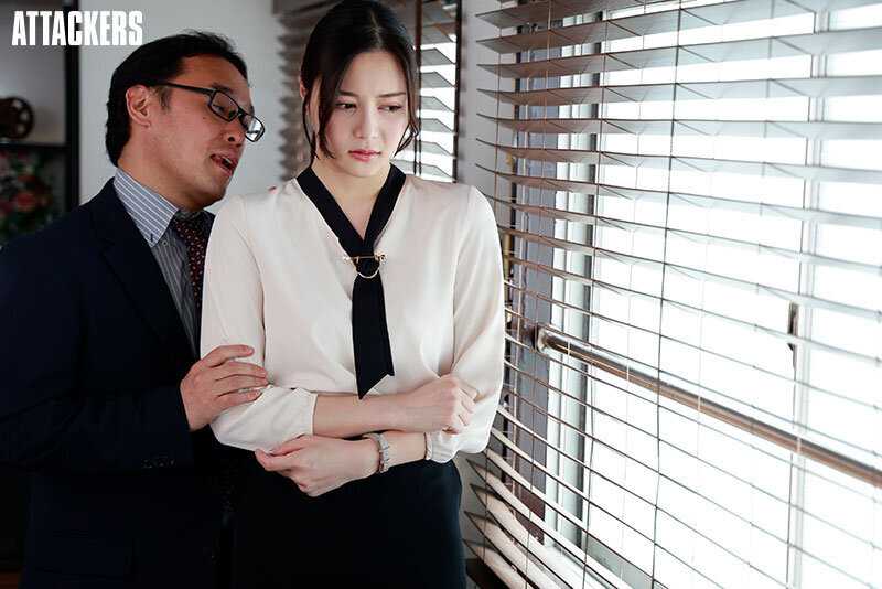 A Married Secretary's Business Trip: Intimate Hotel Room with Miu Shiramine[Origin]