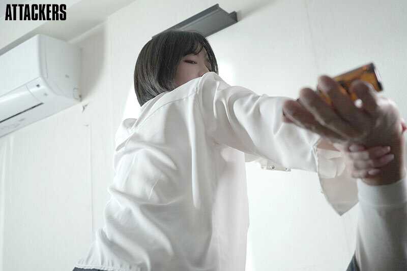 捜査官を引退した私と愛娘の前に現れたのは父を殺した男。この世で最も憎い男に孕むまで犯●れ続けた私。 三宮つばき