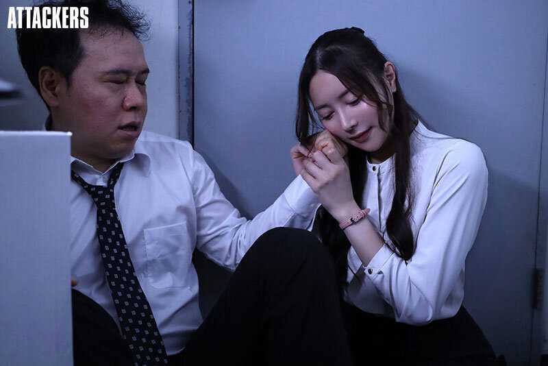 「僕のことなんて好きになるはずない…」 女性不信の僕を全肯定で認めてくれる美女に情けなさ丸出しで射精した日。 白峰ミウ