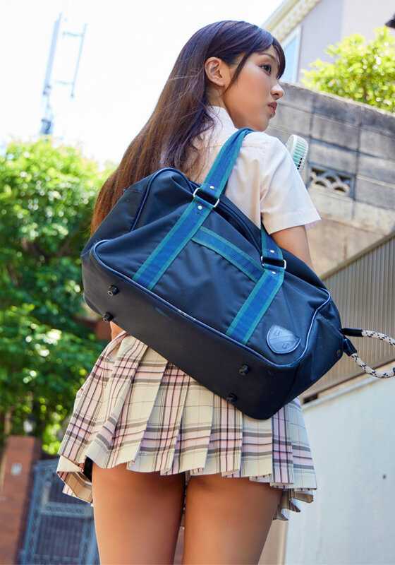 VR Stalking: Following a schoolgirl's thighs on her way home, breaking into her house and repeatedly assaulting her - Himari Kinoshita[Origin]