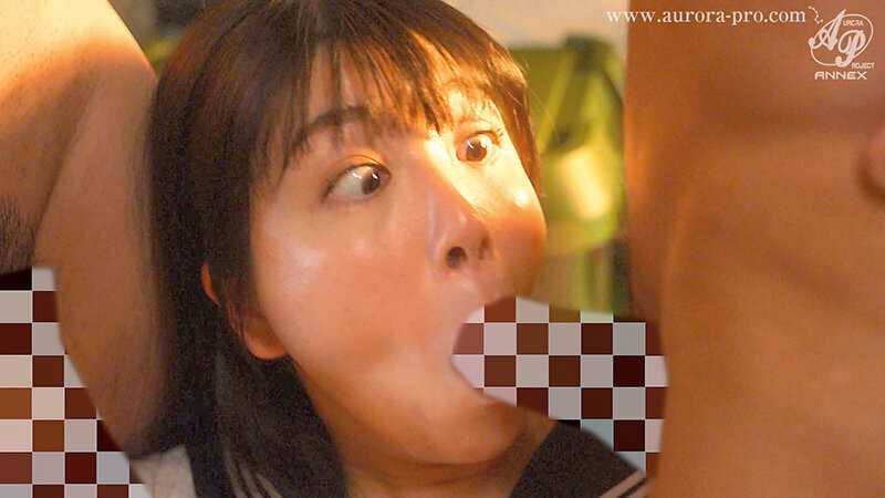 中年チ〇ポ偏愛女学生 オナバレから始まる、ずっと好きだったおじさん達とのとろける中出しセックス 真白ふわり