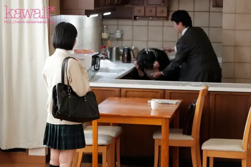 In a broken family where my brother is a hikikomori, father has affairs, and mother suffers mental breakdown, I engage in intimate relations with my brother. - Natsu Hinata[Origin]