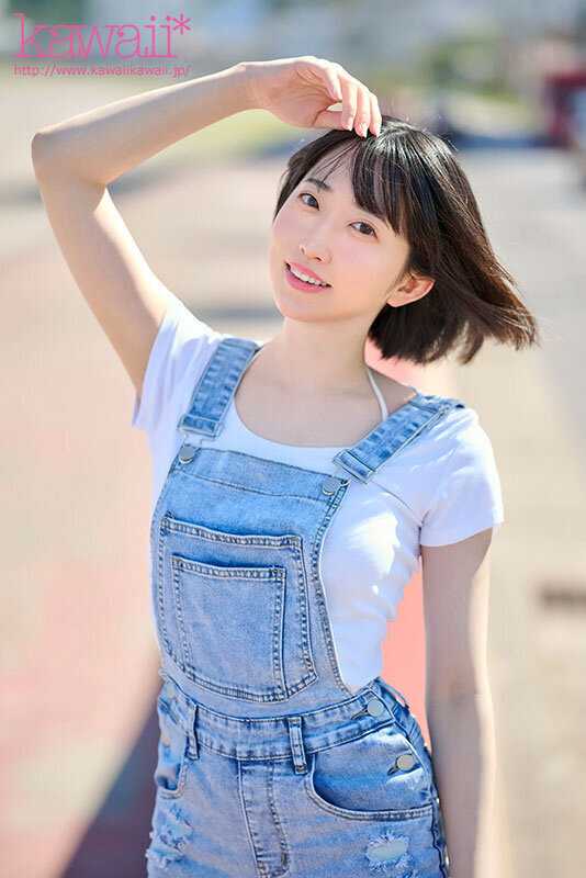 Sex doesn't need fiction. A unique abnormal girl in kawaii* history who can only find meaning in pain and suffering. This girl, despite her appearance, is an extremely perverted masochist. AV Debut - Yayoi Mitsuba[Origin]