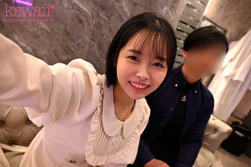 Female-only brothel enthusiast Hinata Natsu goes undercover!! Exposing secret play techniques known only to regulars - Private voyeur/sex tape footage of uncontrollable intimate encounters despite no-intercourse policy