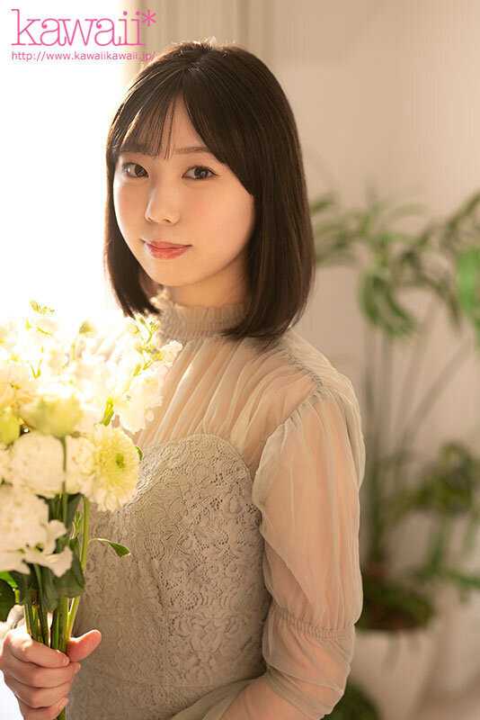 お嬢様だって、本当は汚されたいー ぶっかけ処女の私は、AV出演で37発浴びさせてもらいました。 桃みく