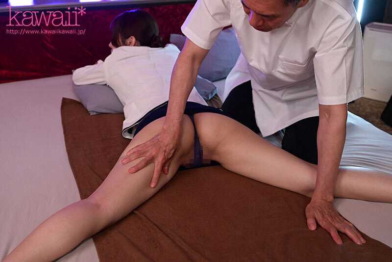 バスガイド出張エステ沼 仕事で心身疲弊した私はすご腕マッサージおじさんの欲求不満解消イカセテクでしか満足できない体になってしまいました。 伊藤舞雪