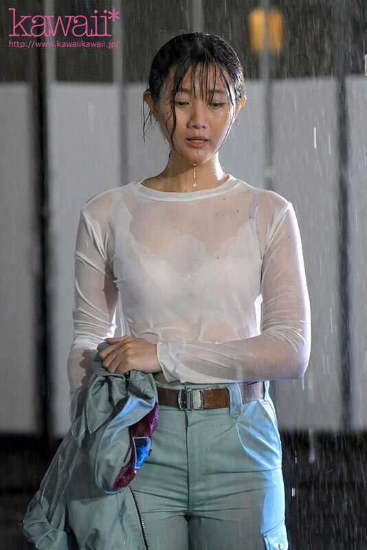 人見知りで人付き合いが苦手な女子工員と油臭い中年オヤジが帰宅困難で相部屋に… 豪雨で濡れたカラダに媚薬が染み渡りガンギマリお漏らし絶叫で朝まで中出しレ●プされた嵐の夜 谷村凪咲