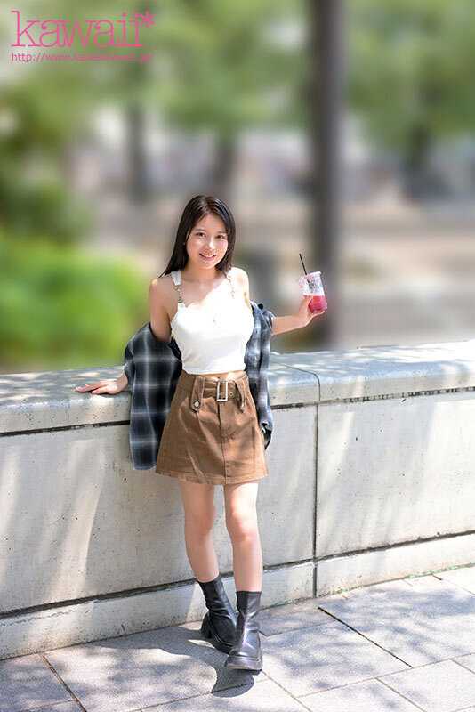 見た目よりウブで見た目より真面目な、SEX経験ガチ1回のみインフルエンサー（カップ数:Hcup）のいきなり中出し体験デビュー【1本限定出演】 重盛れいか