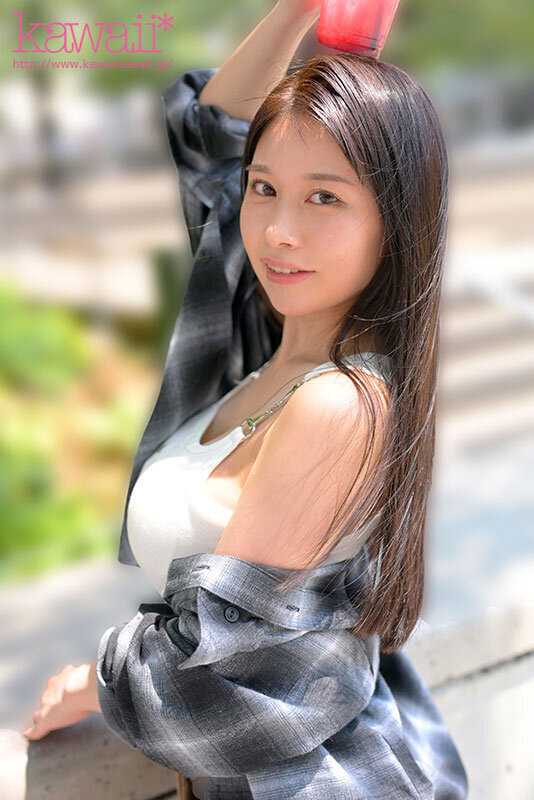 見た目よりウブで見た目より真面目な、SEX経験ガチ1回のみインフルエンサー（カップ数:Hcup）のいきなり中出し体験デビュー【1本限定出演】 重盛れいか