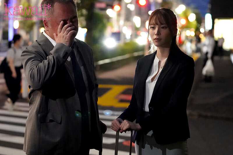 社員の俺らは…優秀なキレ可愛いOLが社長から気に入られていてもの凄くムカついたので出張先の相部屋で20発中出し孕ませて輪●して発散しました。 笹倉彩