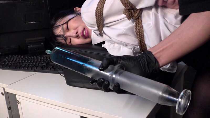 綺麗な女上司は自虐マゾヒストで妄想性欲情魔 美浦みれい