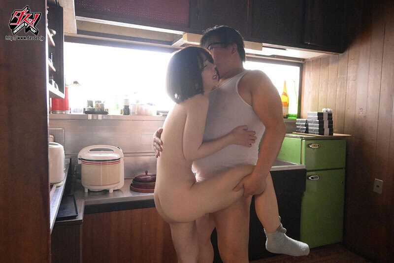 お母さんの借金で…毎日15時になると110kg巨漢男がやってきて圧迫マンモスピストンで私を種付け拷姦し続けます。 市井結夏