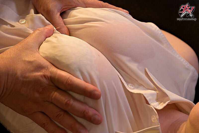 出張先で集中豪雨 嫌いな上司の前でまさか酔い潰れ…突然の相部屋 夜が明けても唾液を濃厚に絡ませ汗だく中出し絶倫性交で貪り合ってました。 小栗操