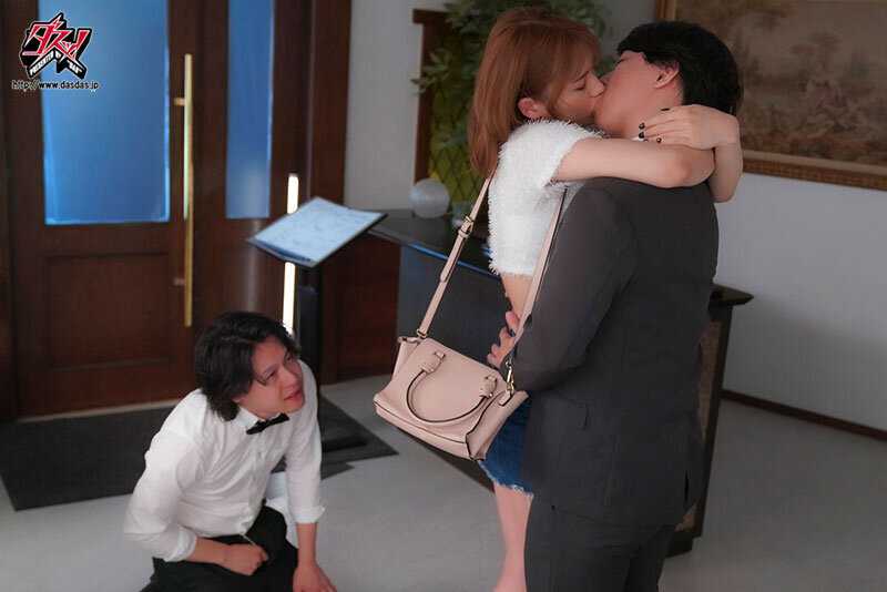 行列ができるおちんちんミルクカフェ。NHの一番おいしいところだけを搾りました。 柊かな