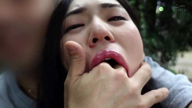 喉奥発射、希望します。 塩見彩