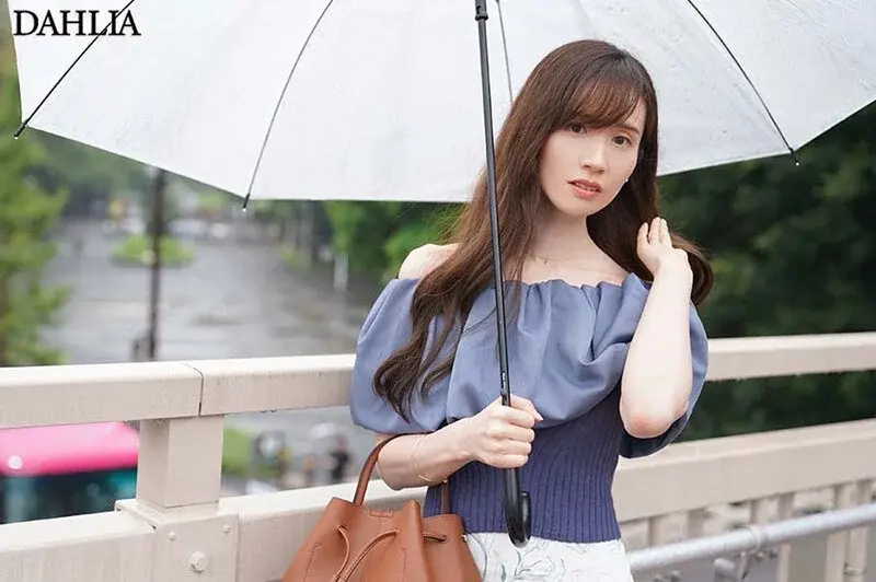 DAHLIA Exclusive: Yuna Hayashi's Shocking Comeback - The Perfect F-Cup Beauty[Origin]