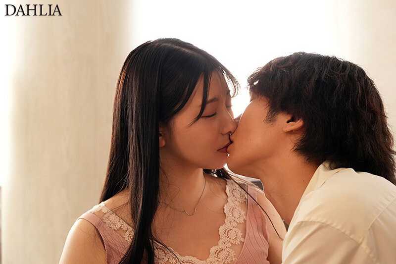 Passionate Forbidden Love NTR Kissing Story Shiho Asaumi A tale of forbidden passion where a married woman loses her reason to her husbands best friends deep kisses leading to an illicit affair[Origin]