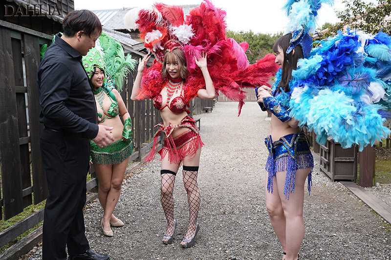 人妻サンバNTRド田舎の村おこしで際どい衣装の巨乳妻に発情して夏祭り中出しカーニバル開催 入田真綾