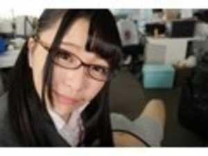【VR】SOD女子社員加藤ももかが初めてのVR撮影に挑戦！照れながらも目の前5cm至近距離で密着キス、耳元で囁く恥じらい手コキ