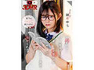 When I wake up in VR, I find a literary girl who always reads books on the train straddling me... In an empty train car with just the two of us, she seduces me slowly and thoroughly.[Origin]