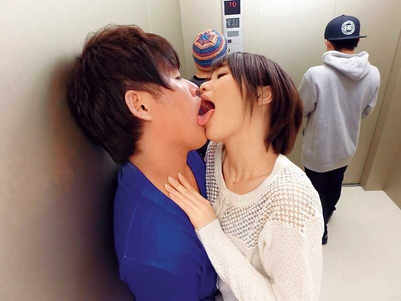 14 Passionate Close-up Kissing and Intimate Sex Sessions - 5 Hours[Origin]