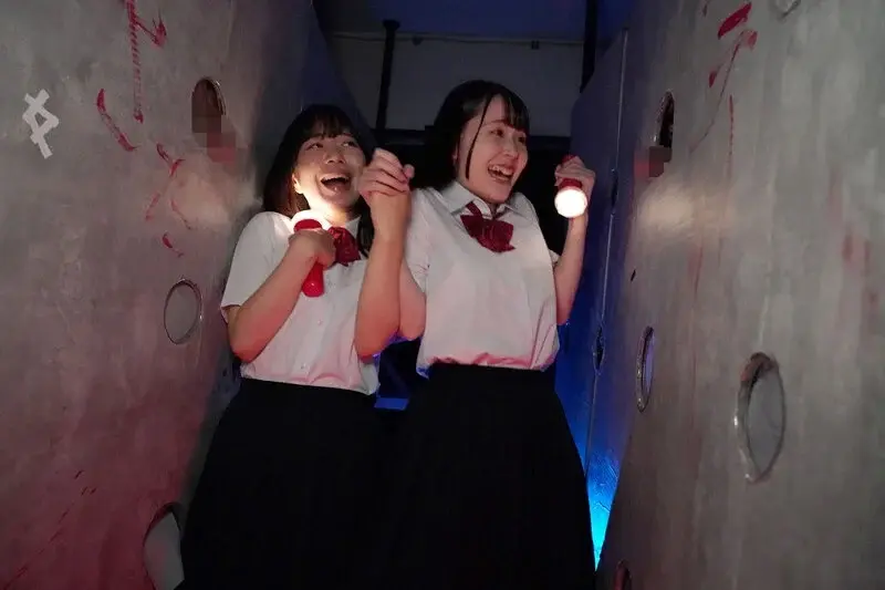 Amateur schoolgirl takes on the challenge! Heart-pounding thrills! Escape from the mysterious haunted house! Surrounded by ghost phalluses, the schoolgirl's vagina becomes wet with fear, leading to non-stop screaming and ejaculation sex covered in thick semen! Total cumshots: 61![Origin]