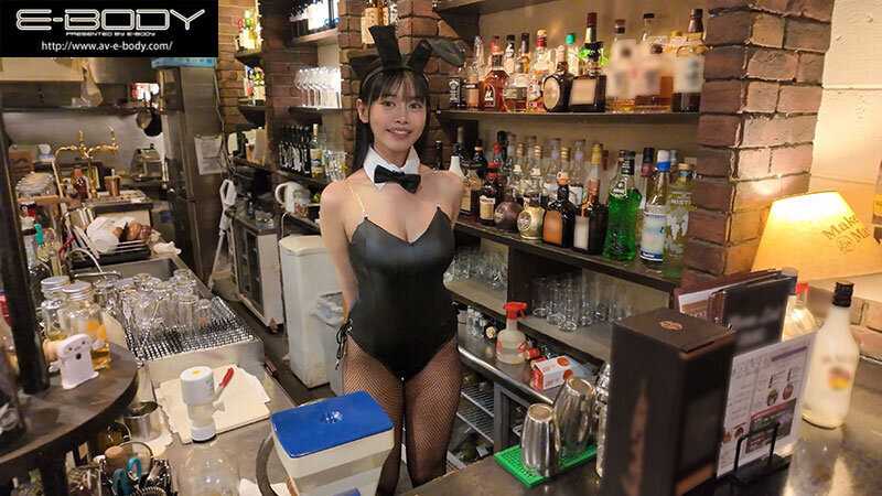 身長171cm B90cm（F） 股下84cm 9頭身の笑顔ハジけるモデル体型 現役バニーガール巨乳新人 AVデビュー 蜂羽レム