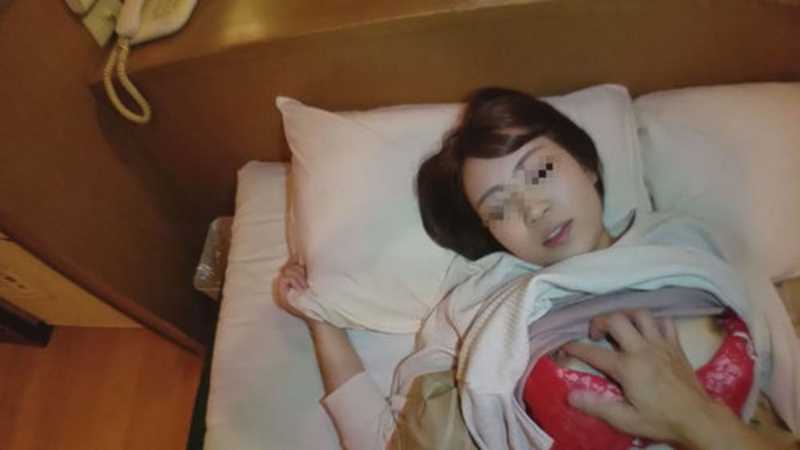 限定【個人】肉付きのよい若妻、借金の代償のはずが快楽抗えず自ら2度目の他人棒を求める