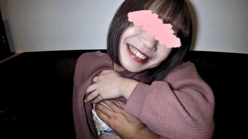 1本のおまけ動画あり【無修正ｘ個人撮影】最近ネカフェに住み始めた難民キャバ嬢にインタビューしながらお触りしてたら、抵抗しなかったのでそのままハメ撮り中出しさせてもらいました【#ネカフェ】