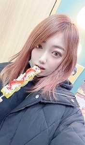 1本のおまけ動画あり［顔出し、大量生中］18歳のミオちゃんと食べ歩きデート！女神の様に可愛い彼女の子宮にデブ男優の濁りきった汚い精子を彼女に種付けSEX